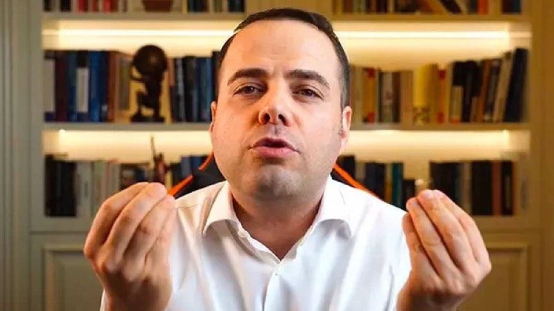 Prof. Özgür Demirtaş’tan ’emekli’ paylaşımı: 10 yıl boyunca yalvararak uyardım