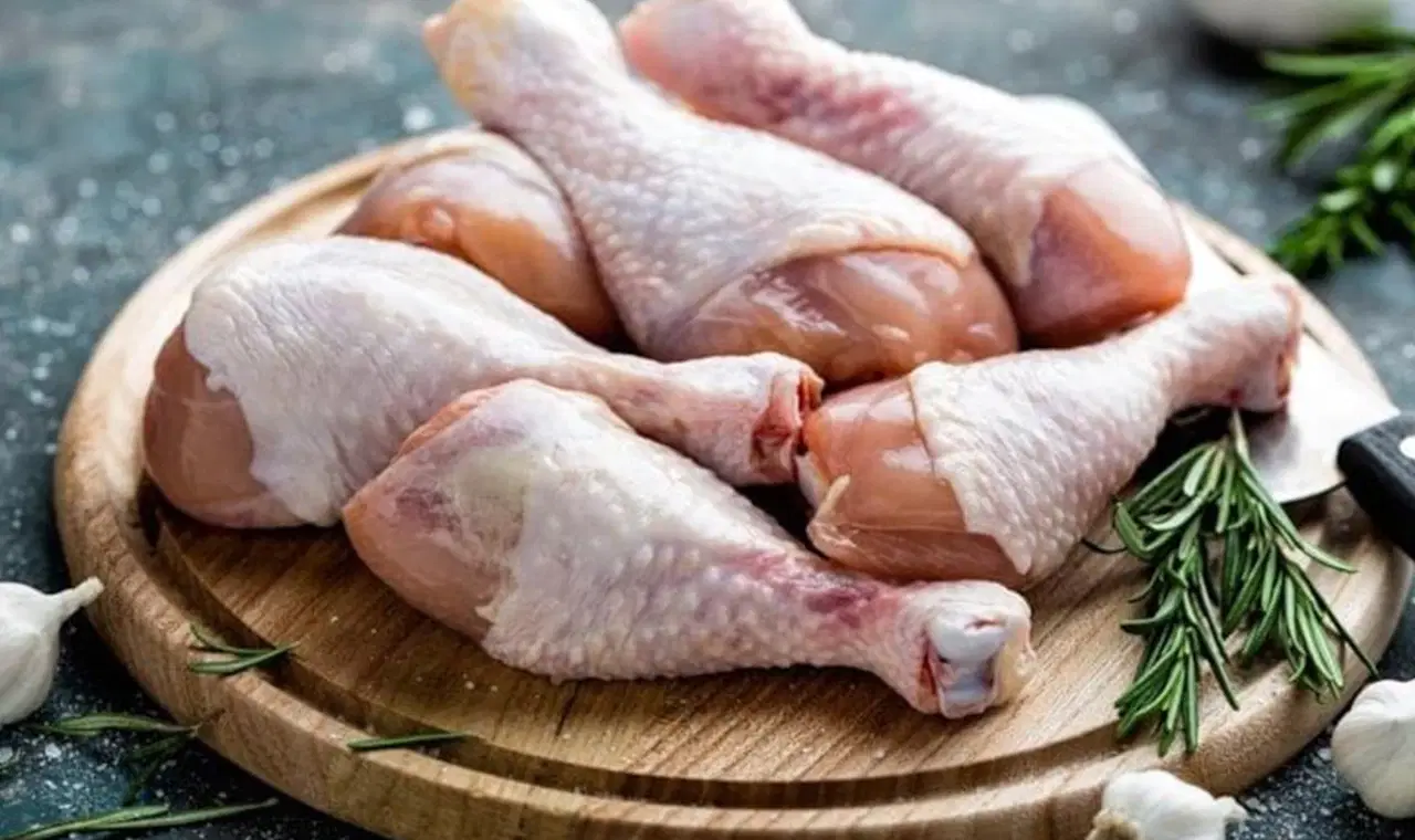 Rekabet Kurulu’ndan piliç eti üreticilerine milyarlık ceza!