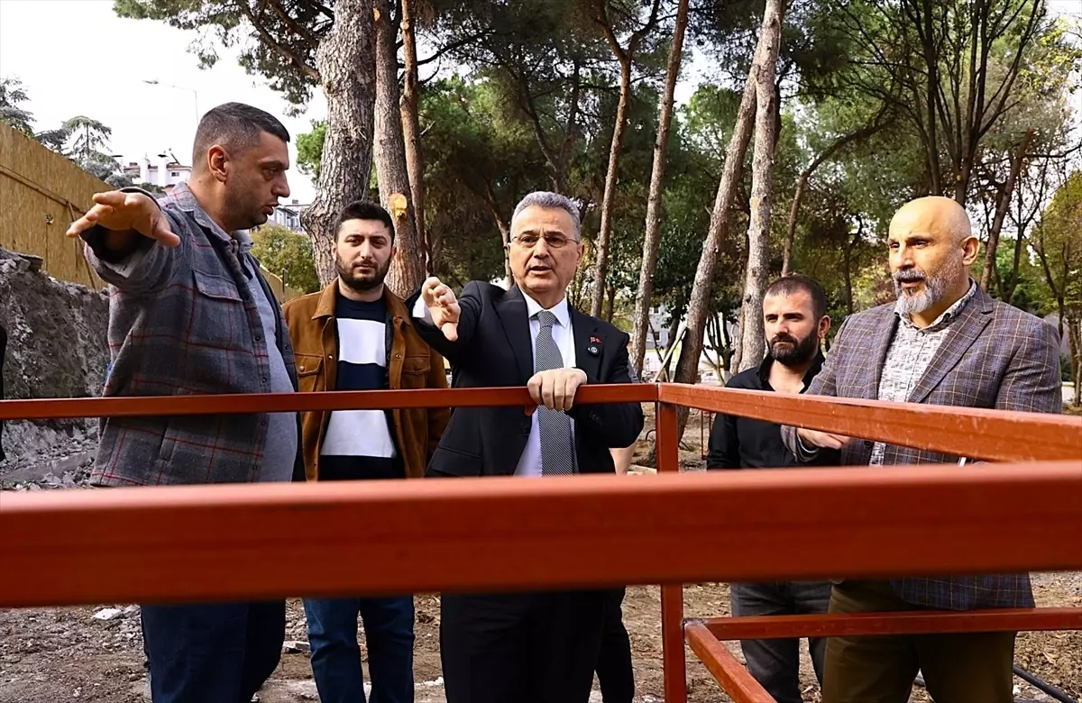 Gazi Kafe Park Yenileniyor