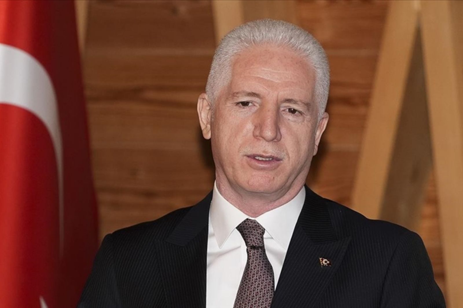 İstanbul Valisi Davut Gül’den yeme içmede hile uyarıları