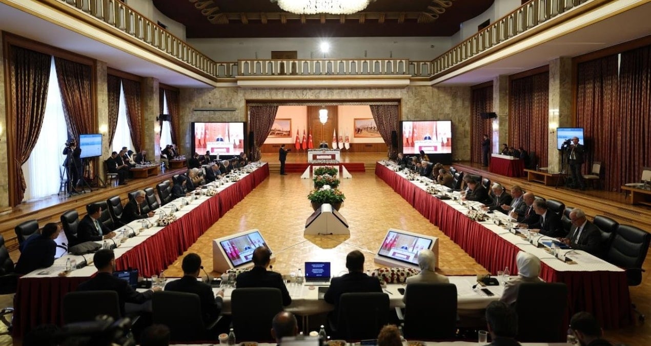 Kritik eşiğe gelindi: Meclis’te gizli toplantı! O rapor süreci belirleyecek