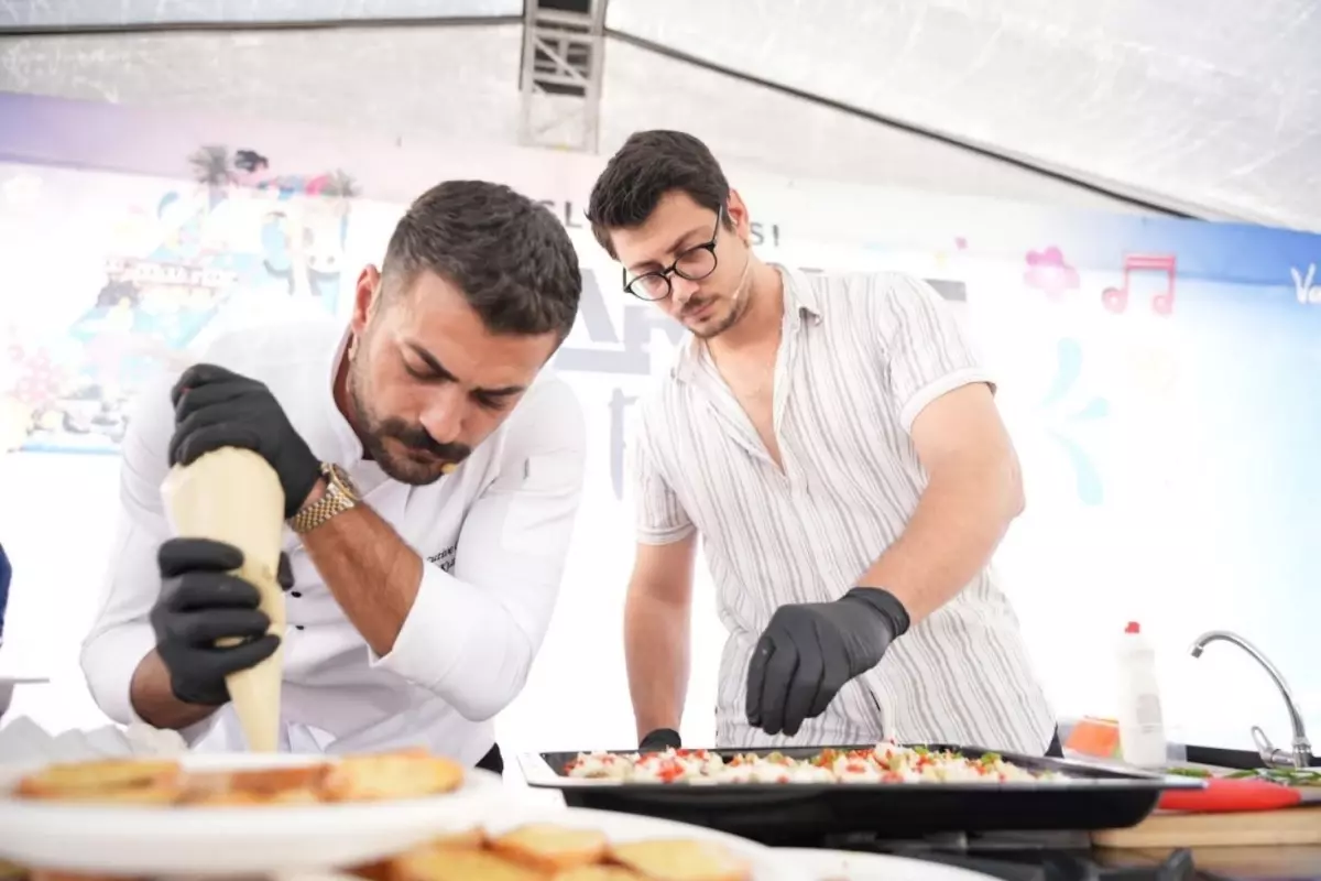 MasterChef yıldızları Tarsus Festivali’nde geleneksel tatlara modern dokunuş yaptı