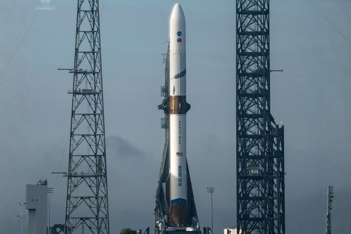 Milyarder Jeff Bezos’un şirketi Blue Origin’in yeni roketinin uzaya fırlatılması güneş fırtınası nedeniyle ertelendi