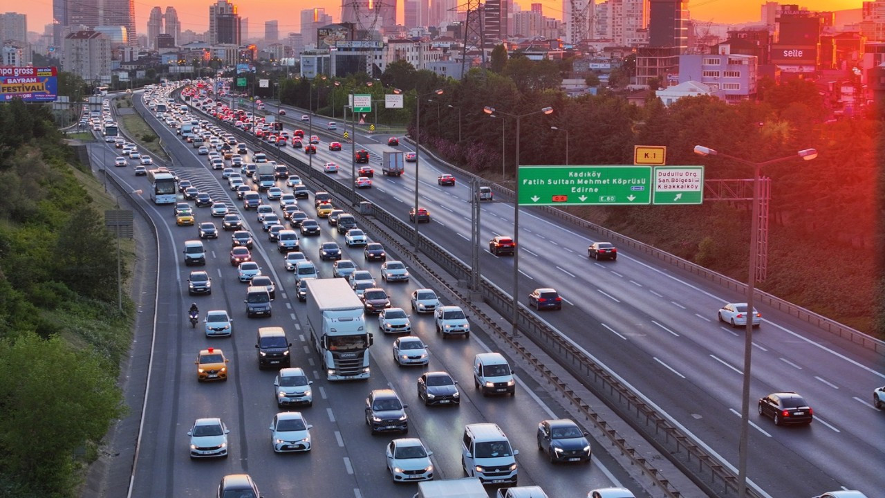 Son dakika: TÜİK açıkladı: Ekimde trafiğe kaydı yapılan taşıt sayısı belli oldu