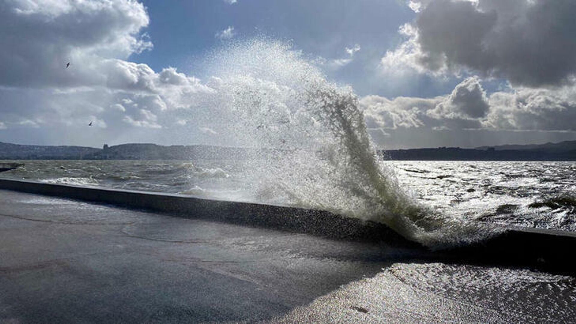 Termometreler 30 dereceyi zorluyor: Batıda fırtına etkili olacak