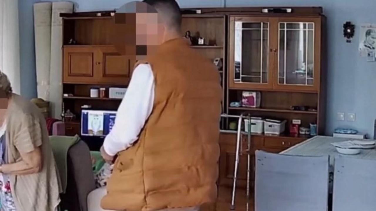 ‘Manda yoğurdu’ bahanesiyle eve giren tırnakçının oyunu kamerada