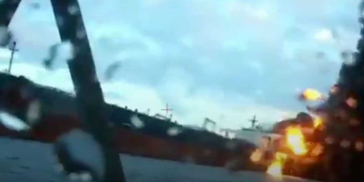 Ukrayna istihbaratı Karadeniz’deki gemilere saldırı anı paylaştı