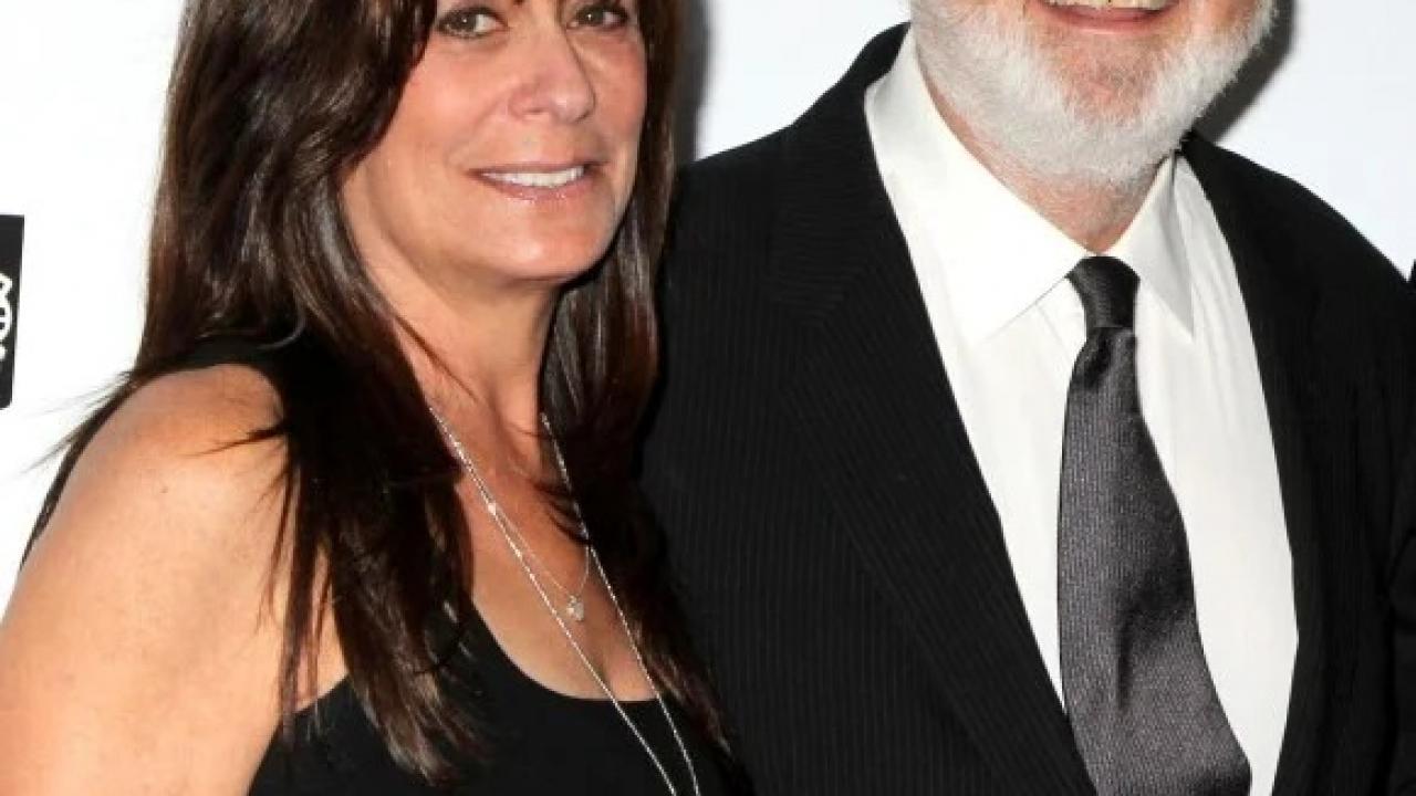 Ünlü yönetmen ve eşi evinde ölü bulundu