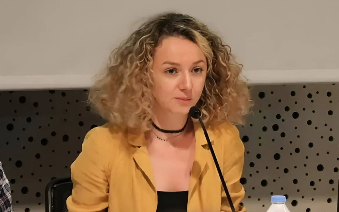 Bir tepki, üç iddianame